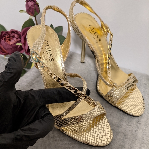 🎈GUESS Gold Chain Geometric Stiletto Sandals - Picture 4 of 4